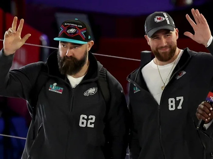 10-fakta-travis-kelce-yang-dirumorkan-dekat-dengan-taylor-swift