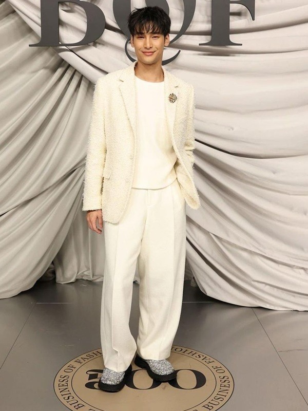 10-potret-menawan-aktor-thailand-apo-nattawin