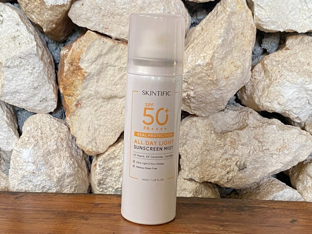 review-skintific-all-day-light-sunscreen-mist