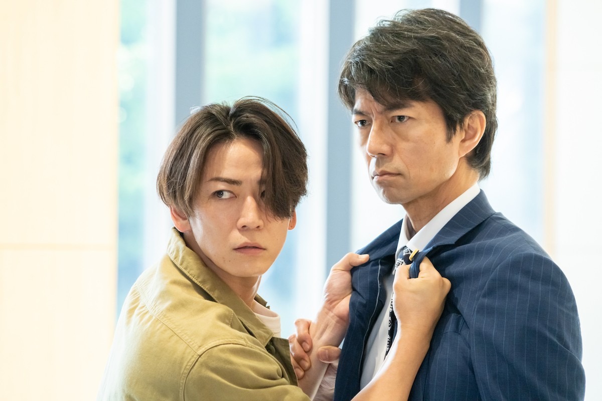 Kotiblar ish joyida yashirin kamera Kotiblar ish joyida yashirin kamera