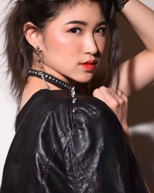 Gaya Makeup Shania JKT48