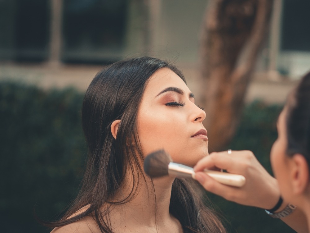 Teknik ‘Blurring’ untuk Makeup yang Nampak Flawless