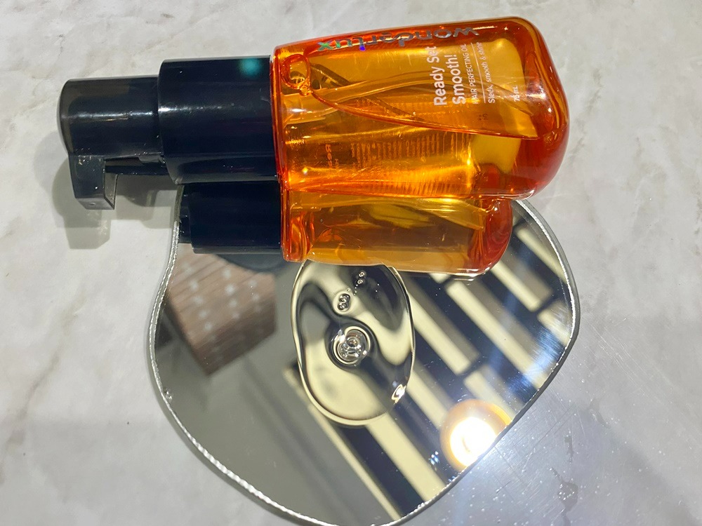 review-wonderlux-hair-oil-ready-set-smoth-hair-perfecting-oil