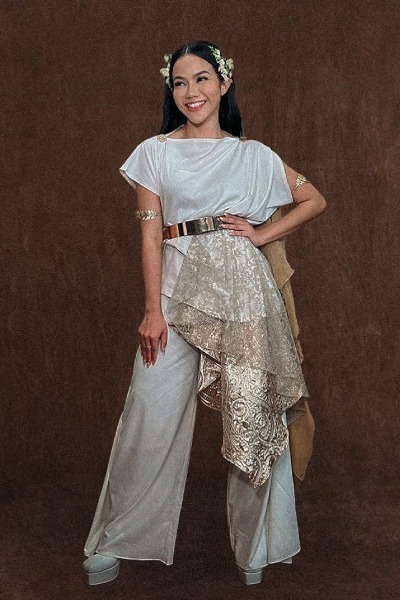 inspirasi-batik-dan-kebaya-ala-yura-yunita