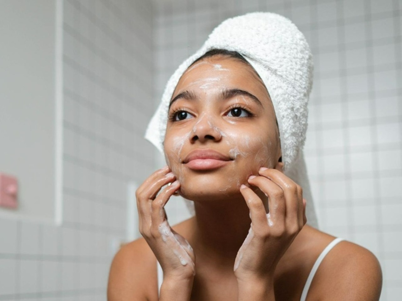 Gaya Lapisan Blazer Untuk Cuaca Tropika: 10 Tips Mendekati Musim Panas Gaya Lapisan Blazer Untuk Cuaca Tropika: 10 Tips Mendekati Musim Panas