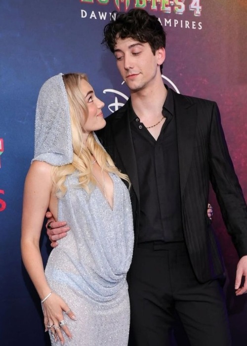Fakta Menarik Milo Manheim, Pemeran Flynn Rider dalam Film Disney ...