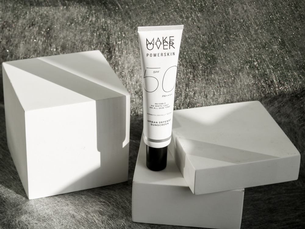 Make Over POWERSKIN Urban Defense Sunscreen dan POWERSKIN Ultra Deep Cleansing Oil