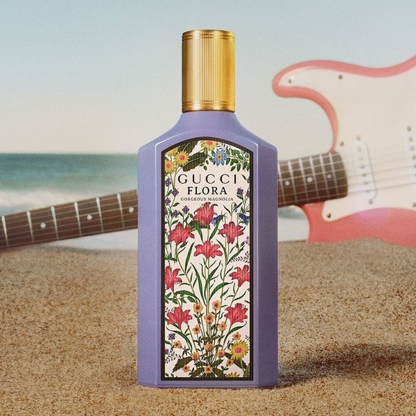 miley-cyrus-jadi-wajah-untuk-kampanye-parfum-gucci-flora-fantasy