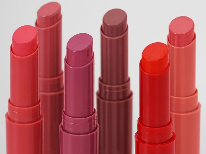 rekomendasi-tinted-lip-balm-dengan-warna-natural