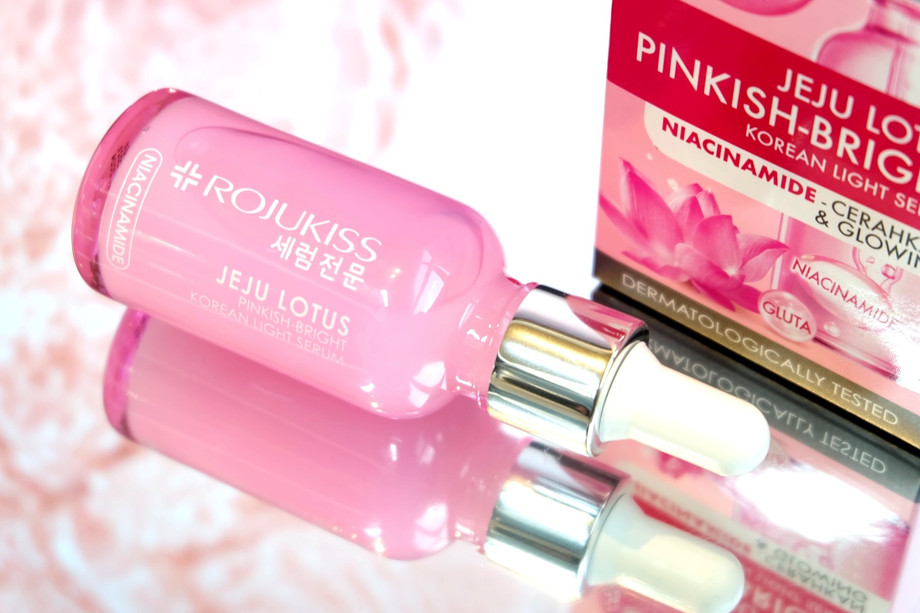 rojukiss-jeju-lotus-pinkish-bright-korean-light-serum