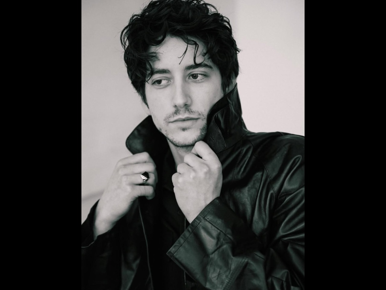 Fakta Menarik Milo Manheim, Pemeran Flynn Rider dalam Film Disney ...