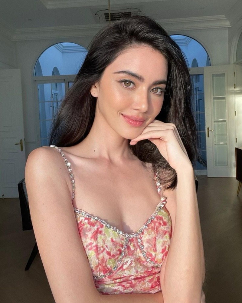 Pesona Davika Hoorne