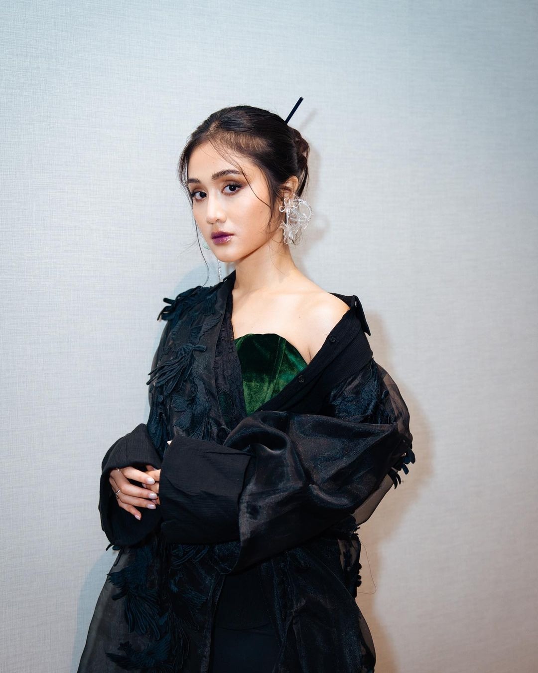 Potret Pemeran Wanita Hubungi Agen Gue!