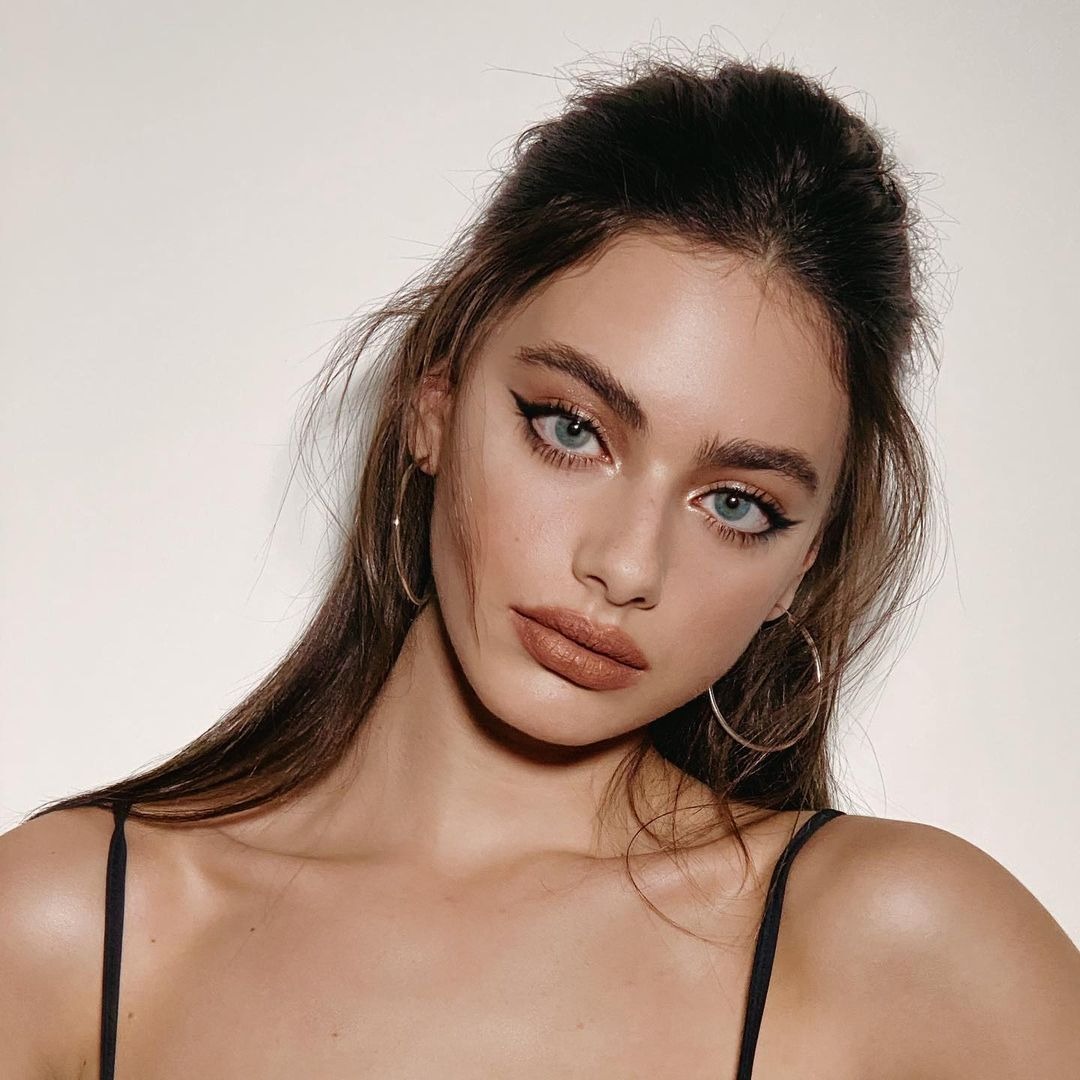 Rus turmush ortoqlari ortasidagi ertalab jinsiy aloqa