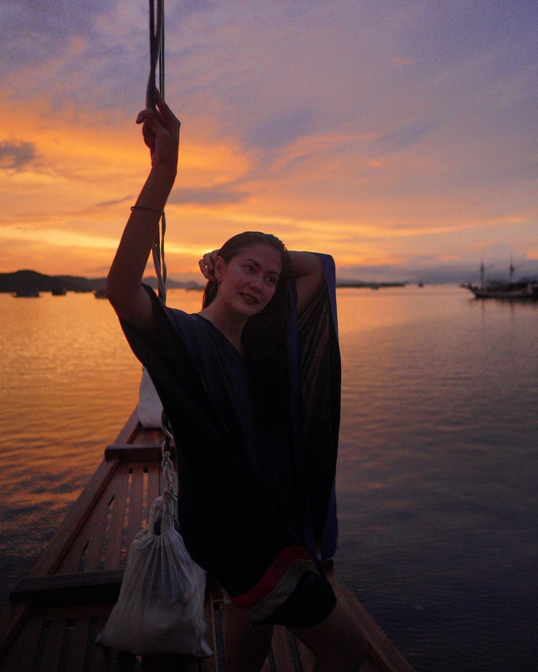 Potret Pemeran Wanita Hubungi Agen Gue!