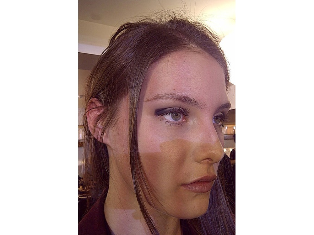 Square Eyeliner, Inspirasi Riasan Mata Simpel yang Memberi ...