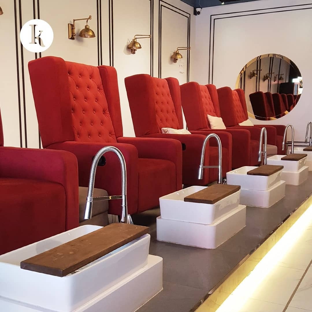 Yuk, Manjakan Diri di Akhir Pekan dengan Sederet Pilihan Nail Salon di