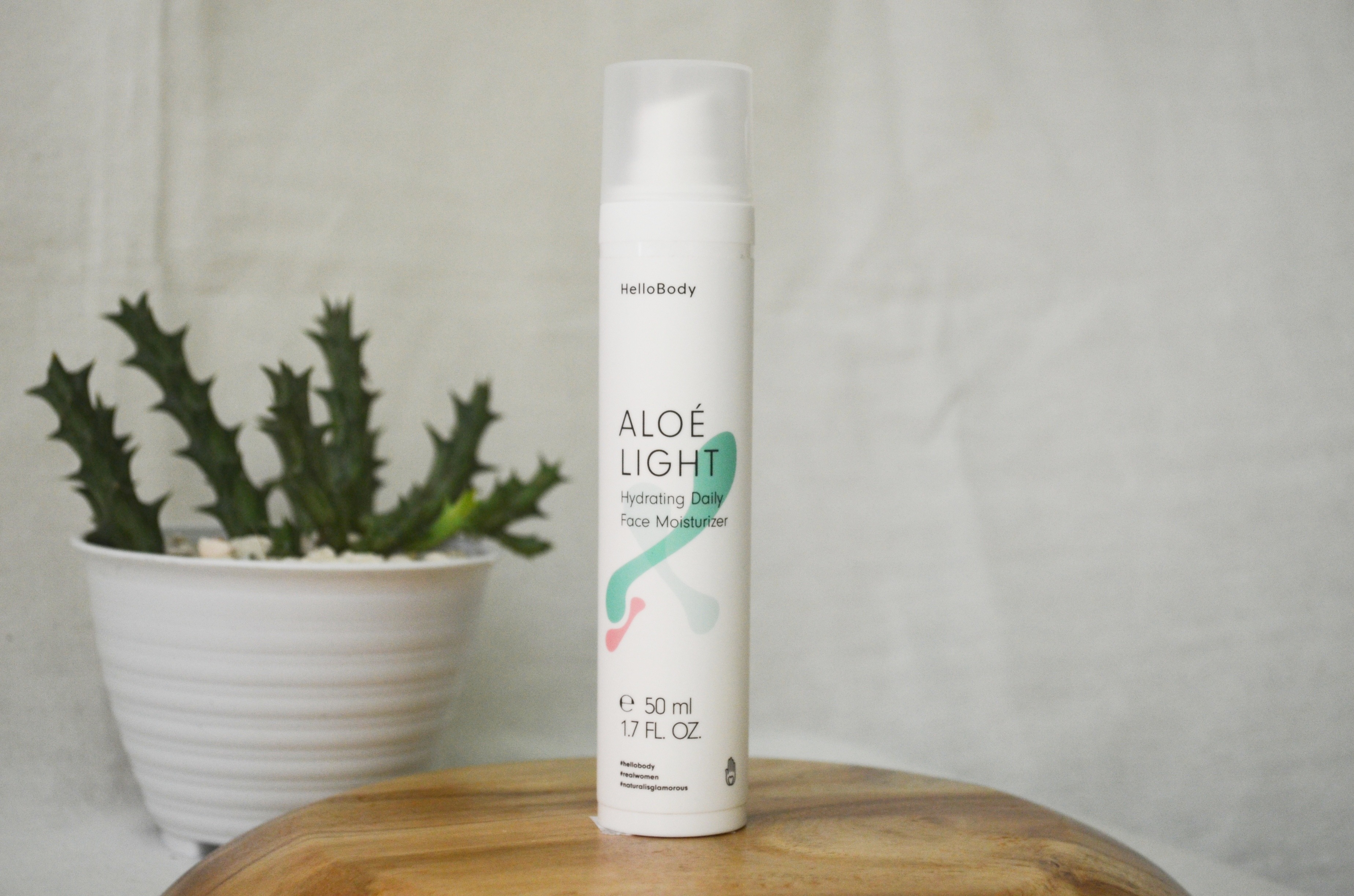 Review: Dua Produk Varian Alo HelloBody yang Efektif Melembapkan Sekaligus  Menghidrasi Kulit Wajah - Beauty Journal