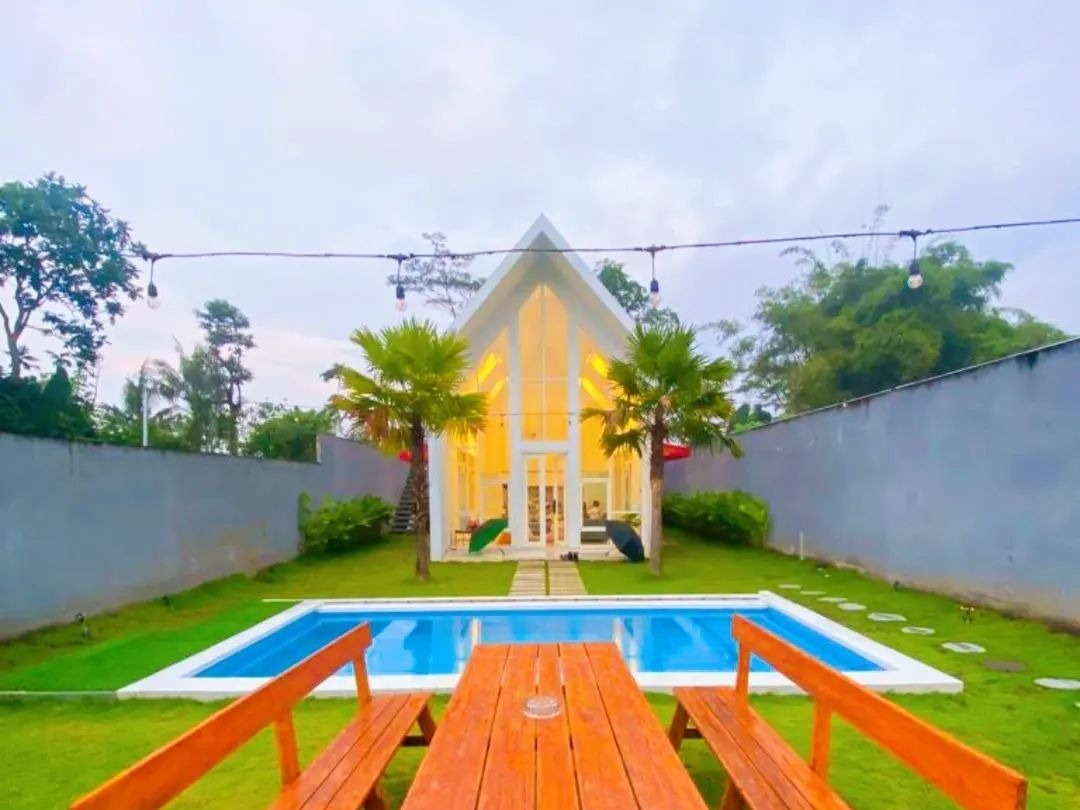 penginapan dengan private pool