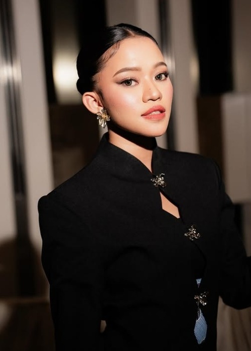 Foto Pena Insight 584 Ada Luna Maya Hingga Raisa, Ini Dia Soft Glam Makeup Ala MUA Kunsoo 6.jpg