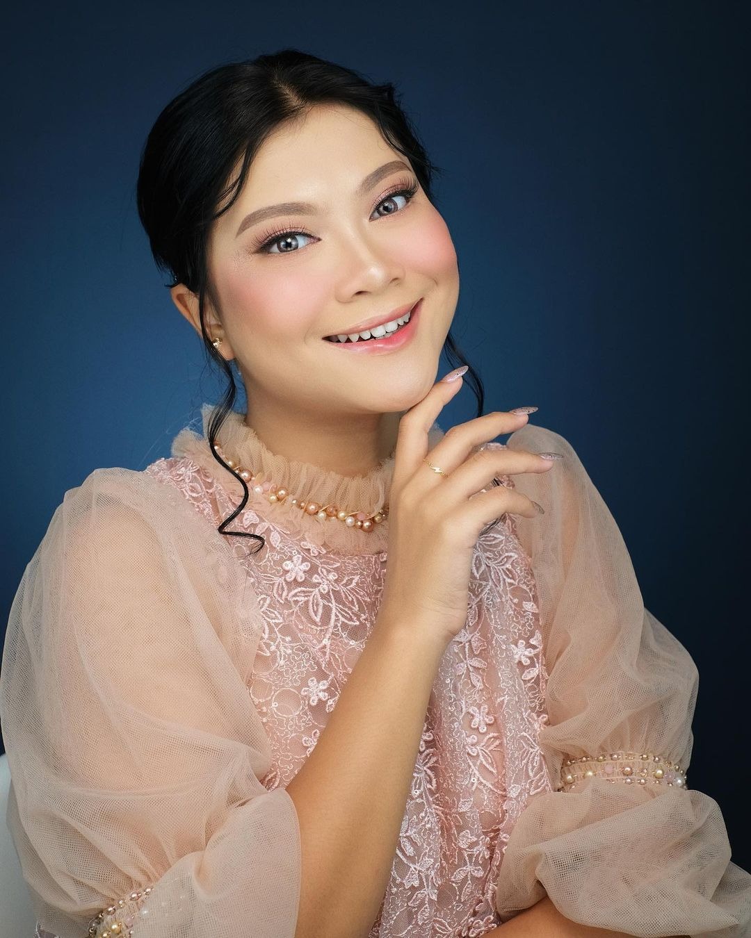 Makeup Look Hanum Mega