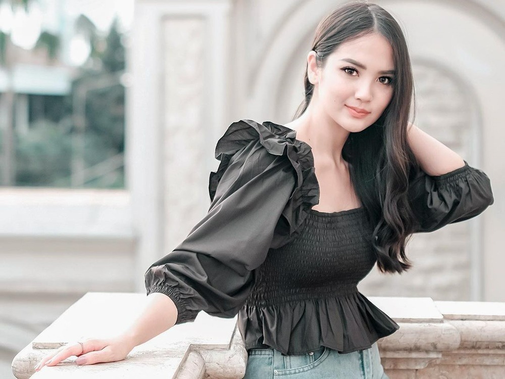 interview-cella-vanessa-azarine