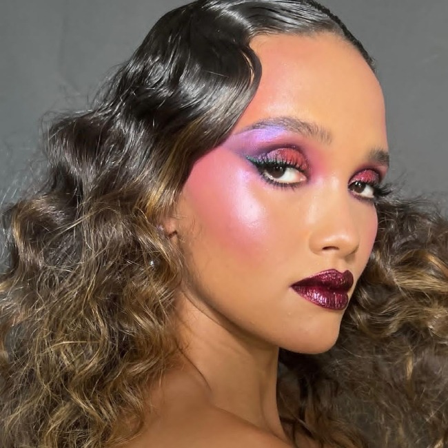 Tren Makeup Hologram