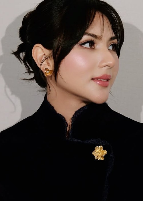 Foto Pena Insight 667 Ada Luna Maya Hingga Raisa, Ini Dia Soft Glam Makeup Ala MUA Kunsoo 4.jpg