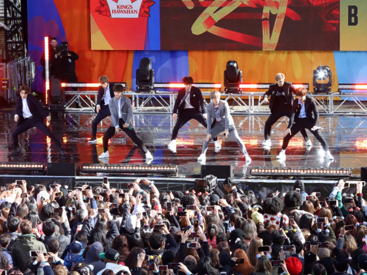 Pertama Kali Nonton Konser K-Pop? Jangan Lupa Ketahui 5 Fakta Ini Dulu ...