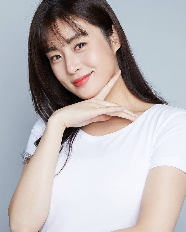 Pesona Kecantikan Kang So-ra