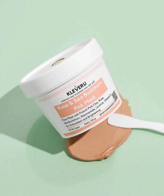 Produk Skincare Bertekstur Pink