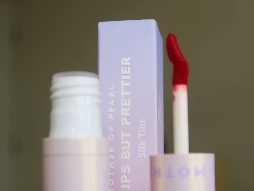 review-mop-my-lips-but-prettier-silk-tint