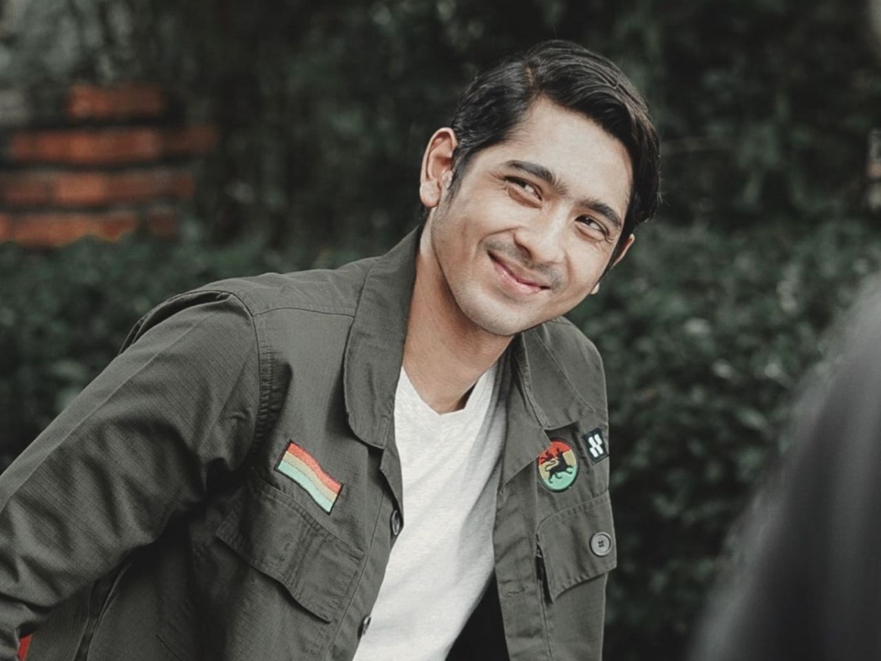 7 fakta menarik series Algojo di Vidio, debut Arya Saloka di genre drama action yang menegangkan