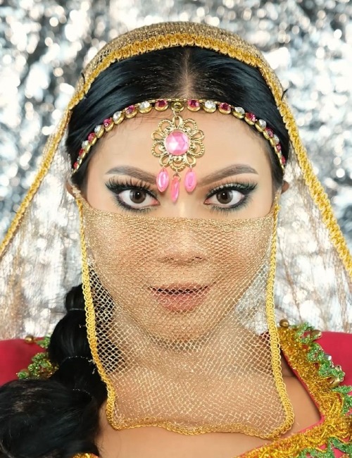 Makeup Look Hanum Mega