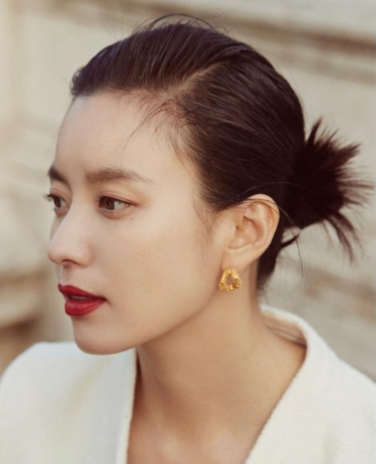 Pesona Kecantikan Han Hyo-joo