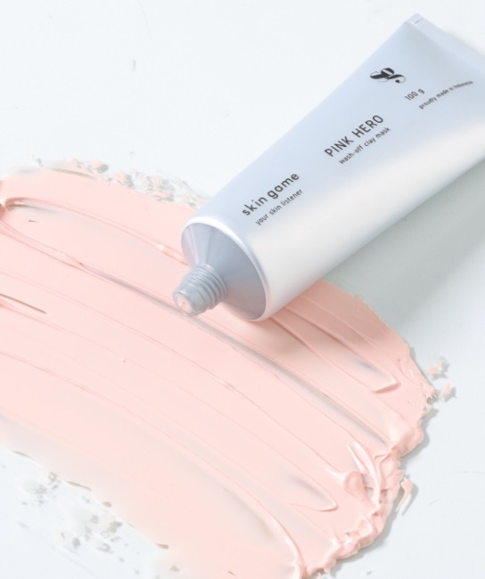 Produk Skincare Bertekstur Pink