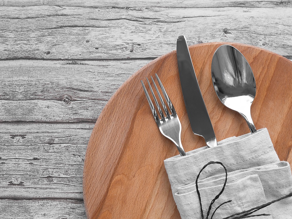 Are the knife on the table. Are the knife on the table
