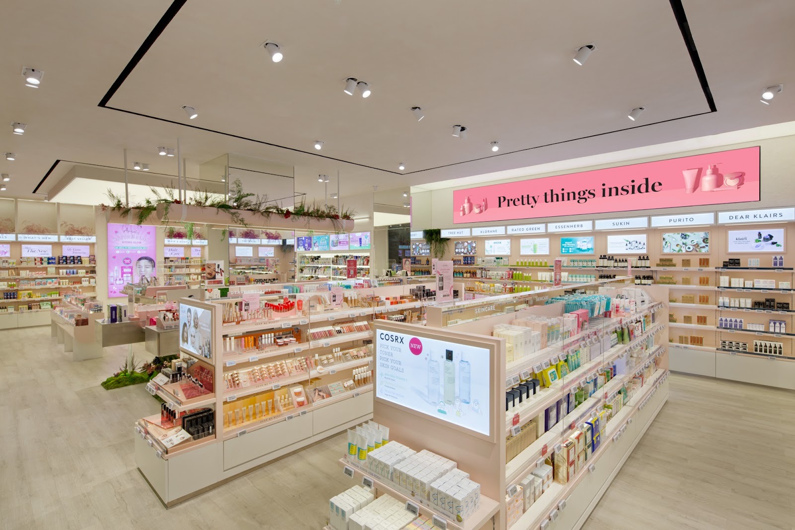 Alasan Berkunjung ke Sociolla Store