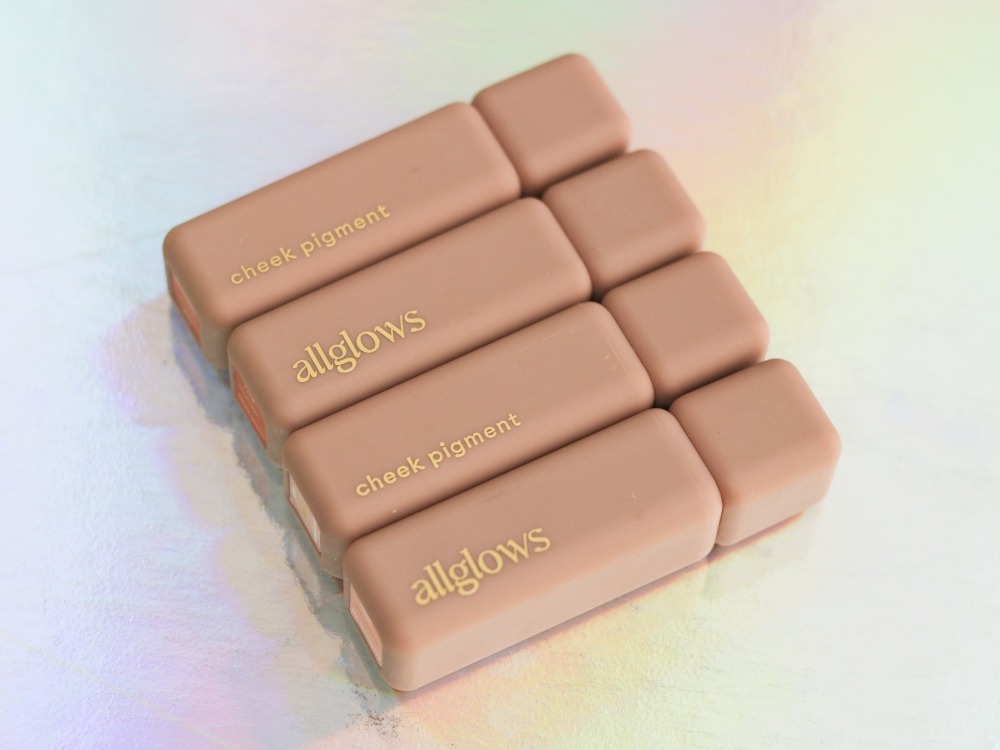Review Allglows Cheek Pigment