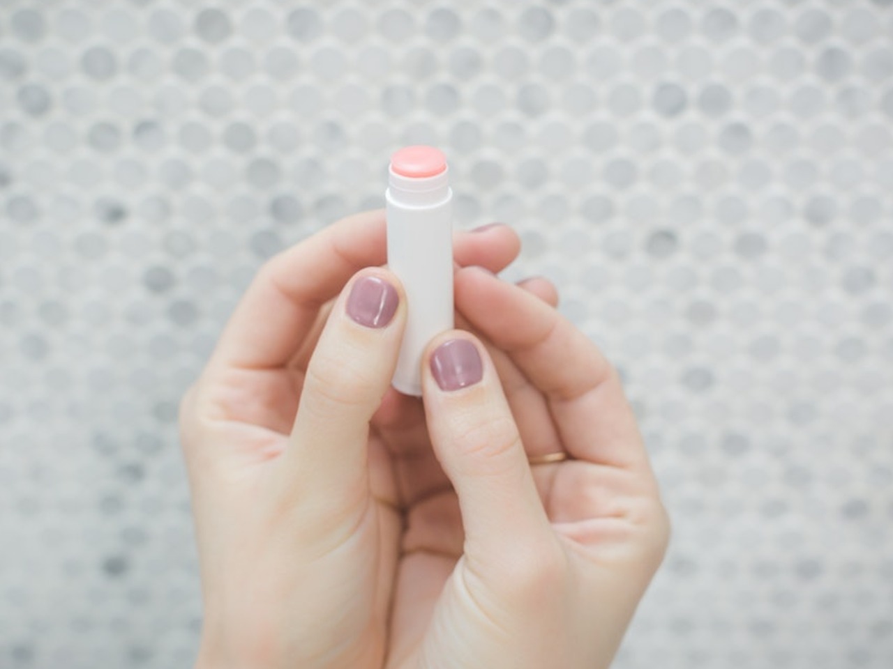 Rawat Bibir agar Senantiasa Sehat dengan Lip Balm yang Cocok untuk